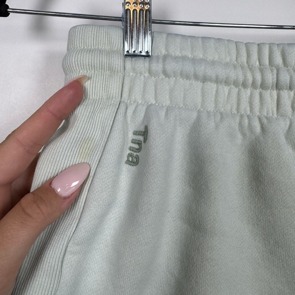 Aritzia TNA Cozy Sweat Fleece Boyfriend 5” Mid Thigh Shorts Mint Size Small - Picture 5 of 10